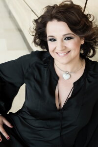Erika Náray