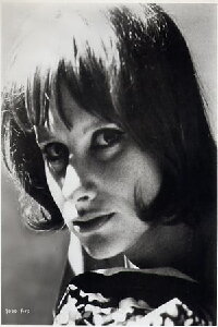 Essy Persson