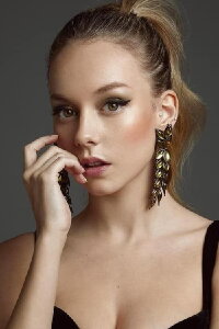 Ester Expósito