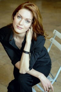 Esther Schweins