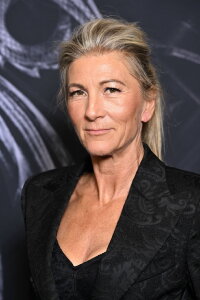 Eve Best