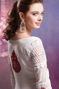Evelyn Sharma