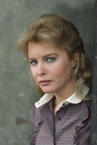 Faye Grant