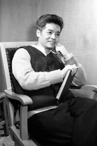 Feng Bailu