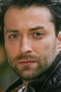 Filip Bobek