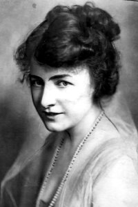 Frances Starr