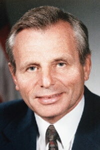 Frank Carlucci