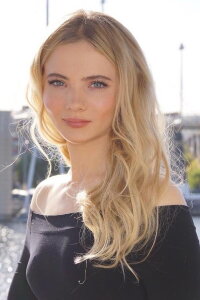 Freya Allan