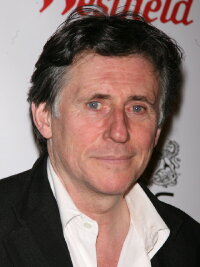 Gabriel Byrne