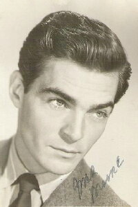 Gar Moore