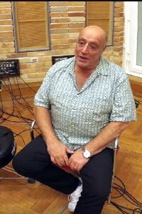 Gary Lyons