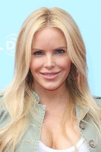 Gena Lee Nolin