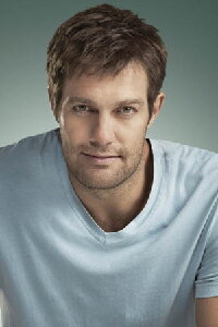Geoff Stults