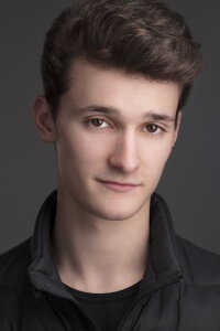 Gil Daniels