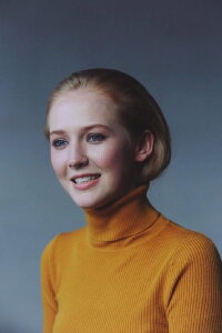 Gina Stiebitz