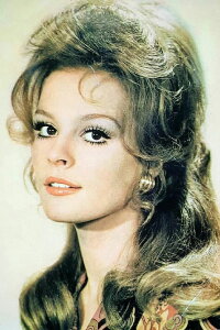 Hülya Koçyiğit