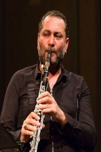 Hüsnü Şenlendirici
