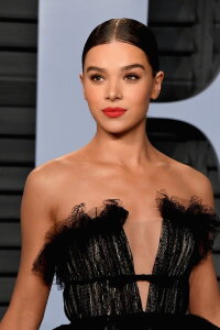 Hailee Steinfeld