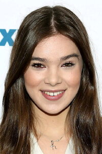 Hailee Steinfeld