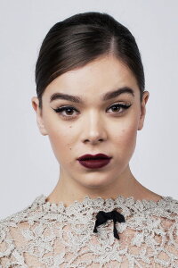 Hailee Steinfeld