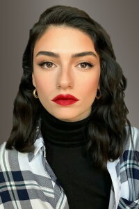 Hazar Ergüçlü