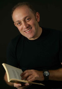 Hilmi Özçelik