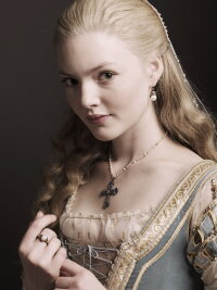 Holliday Grainger