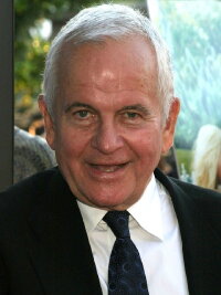 Ian Holm