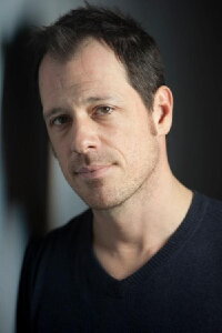 Ian Kahn
