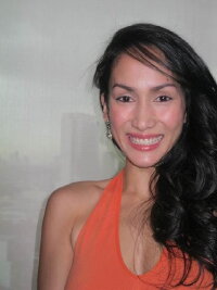 Ina Raymundo