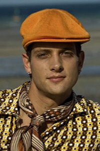 Izak Davel