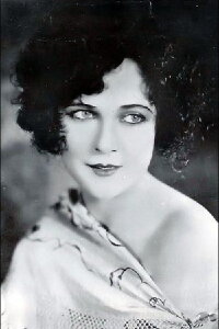 Jacqueline Logan