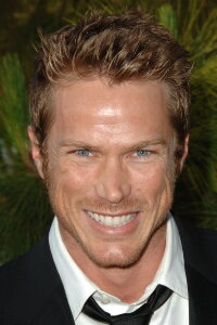 Jason Lewis