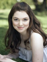Jennifer Stone