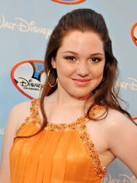Jennifer Stone