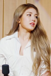Jeon Somi