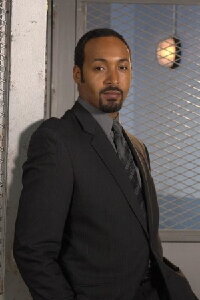 Jesse L. Martin