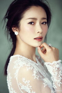 Jiang Yiyan