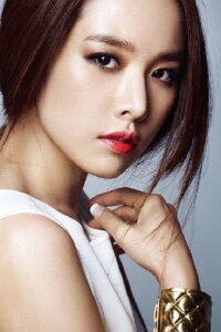 Jo Yoon-hee