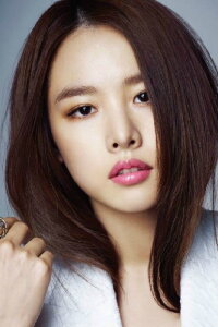 Jo Yoon-hee