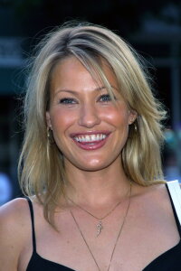 Joey Lauren Adams