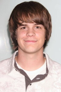 Johnny Simmons
