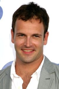 Jonny Lee Miller