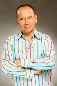 Jose Javier Reyes