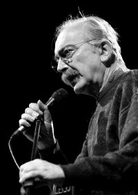 José Mário Branco