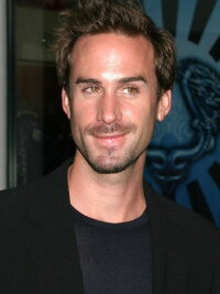 Joseph Fiennes
