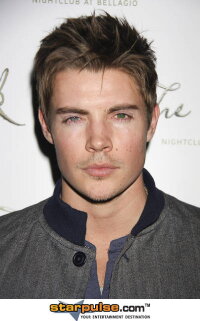 Josh Henderson