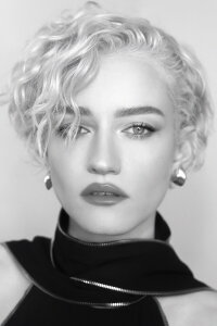 Julia Garner
