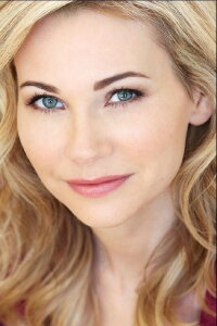 Julia Lee