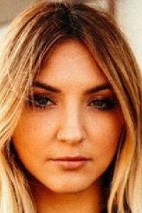 Julia Michaels